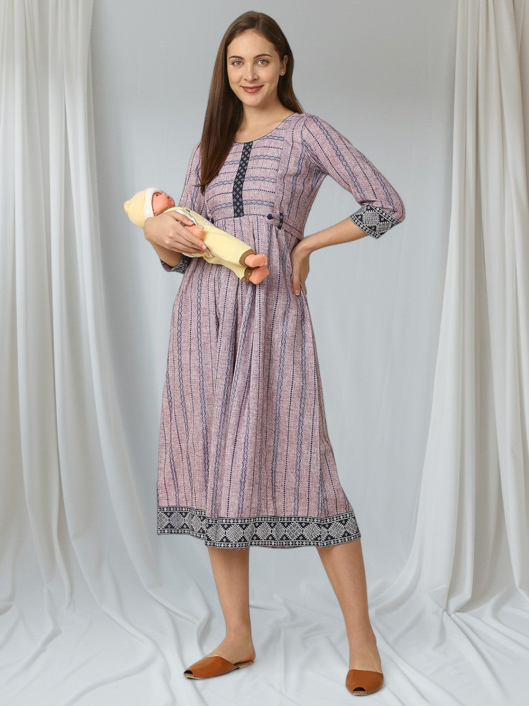 FASHION-FORWARD NURSING FLARED KURTA FOR MOTHER