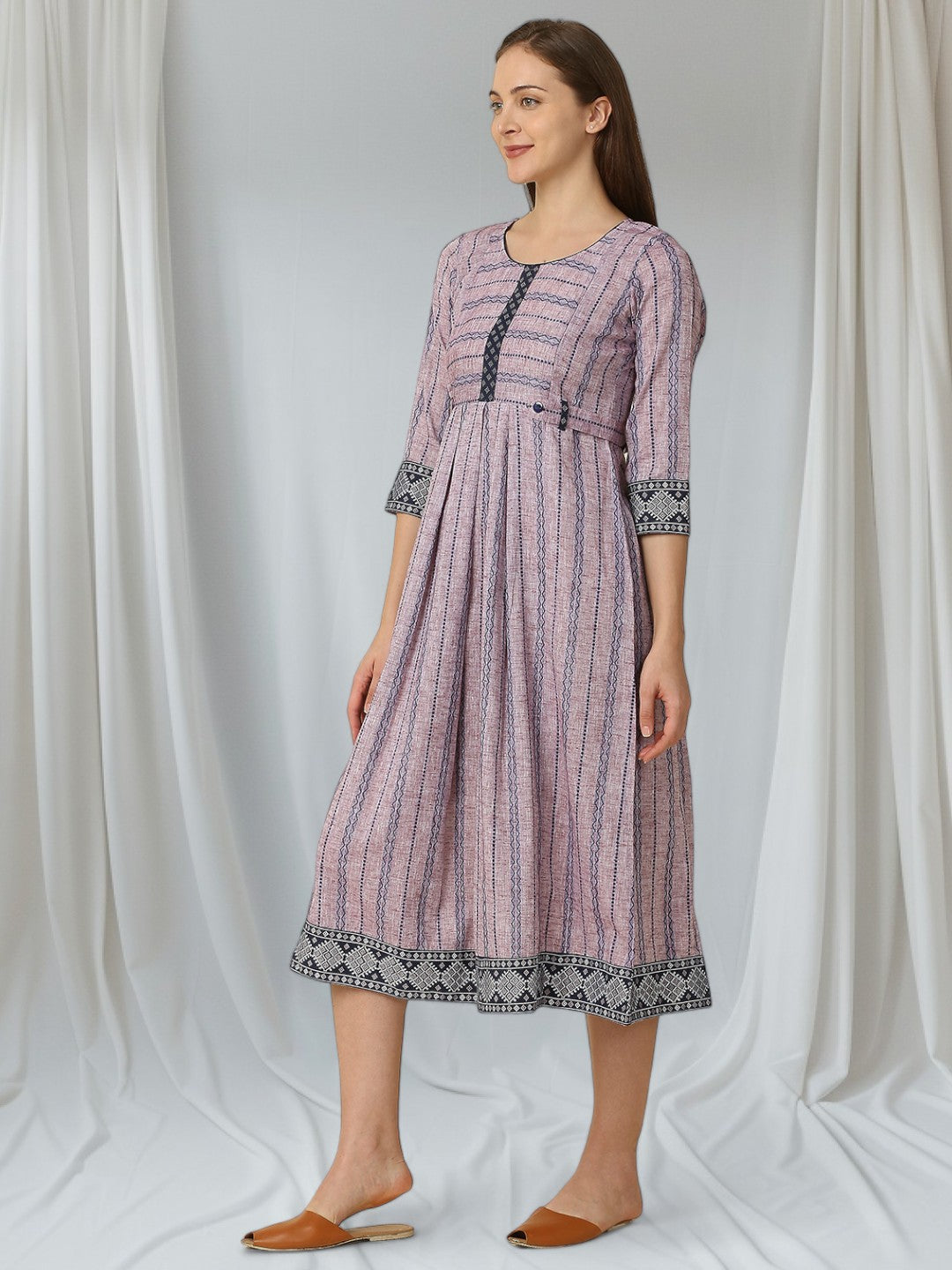 FASHION-FORWARD NURSING FLARED KURTA FOR MOTHER