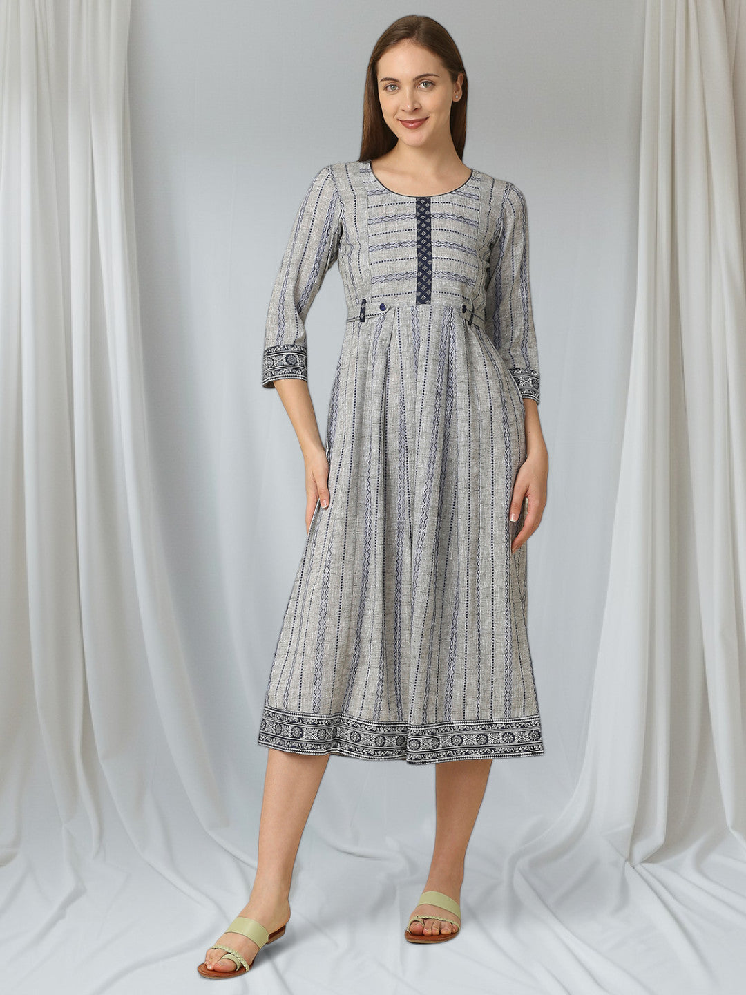 FASHION-FORWARD FEEDING FLARED KURTA FOR MOTHER