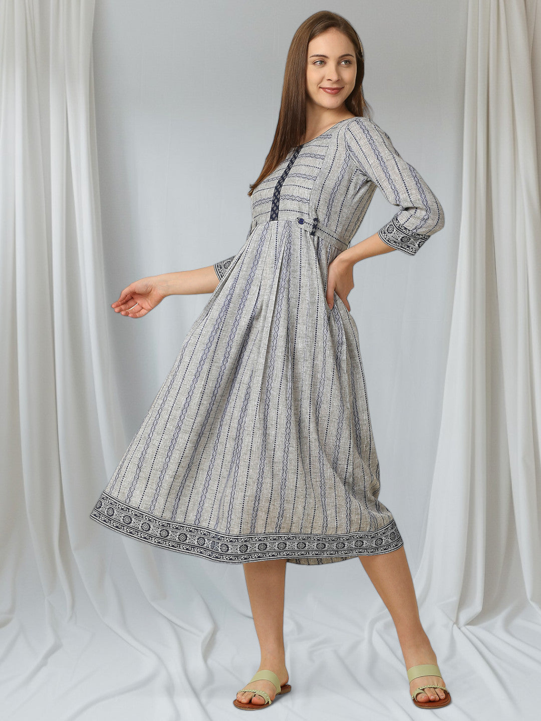 FASHION-FORWARD FEEDING FLARED KURTA FOR MOTHER