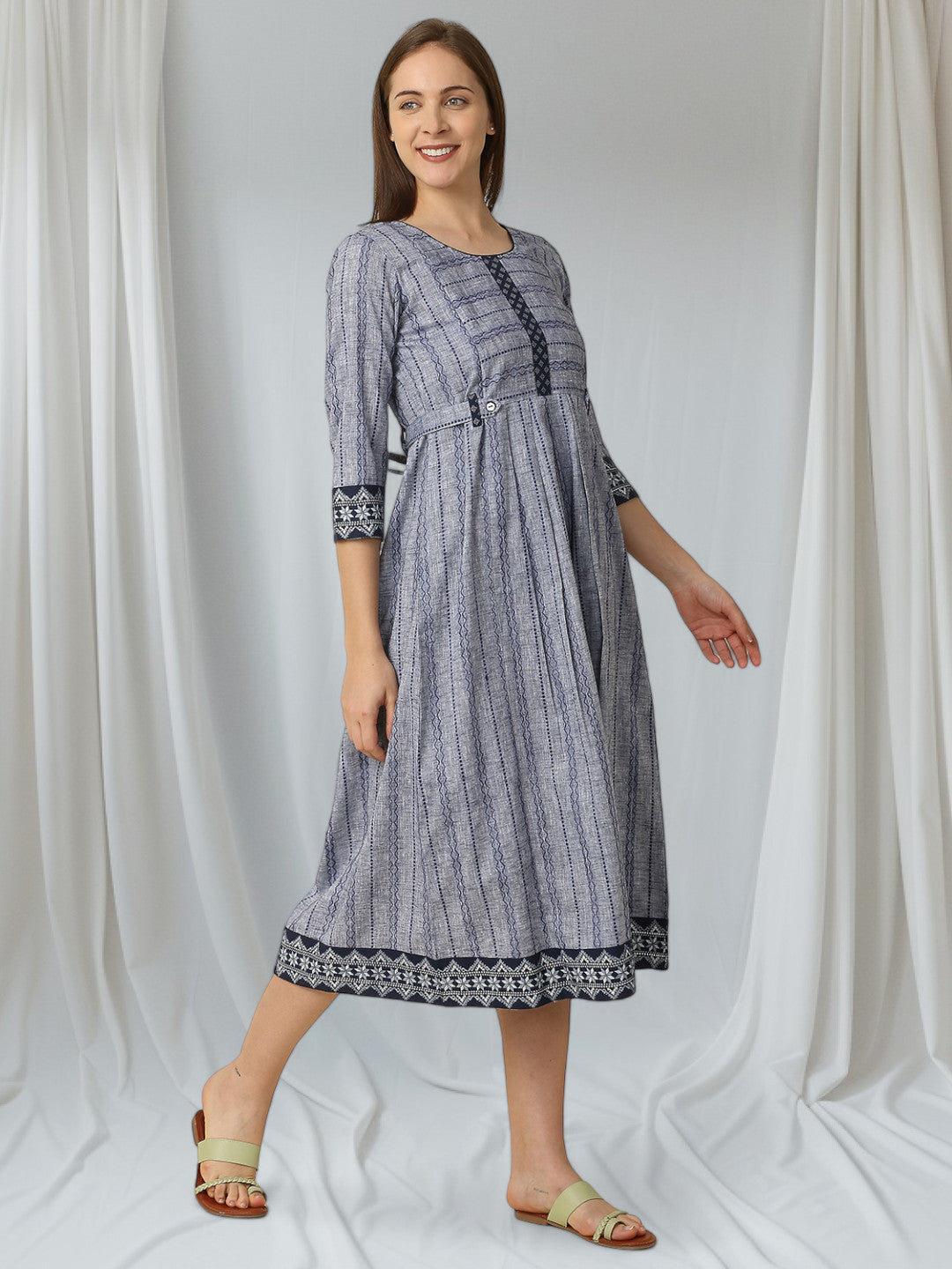 FASHION-FORWARD PREGNANCY FLARED KURTA FOR MOTHER