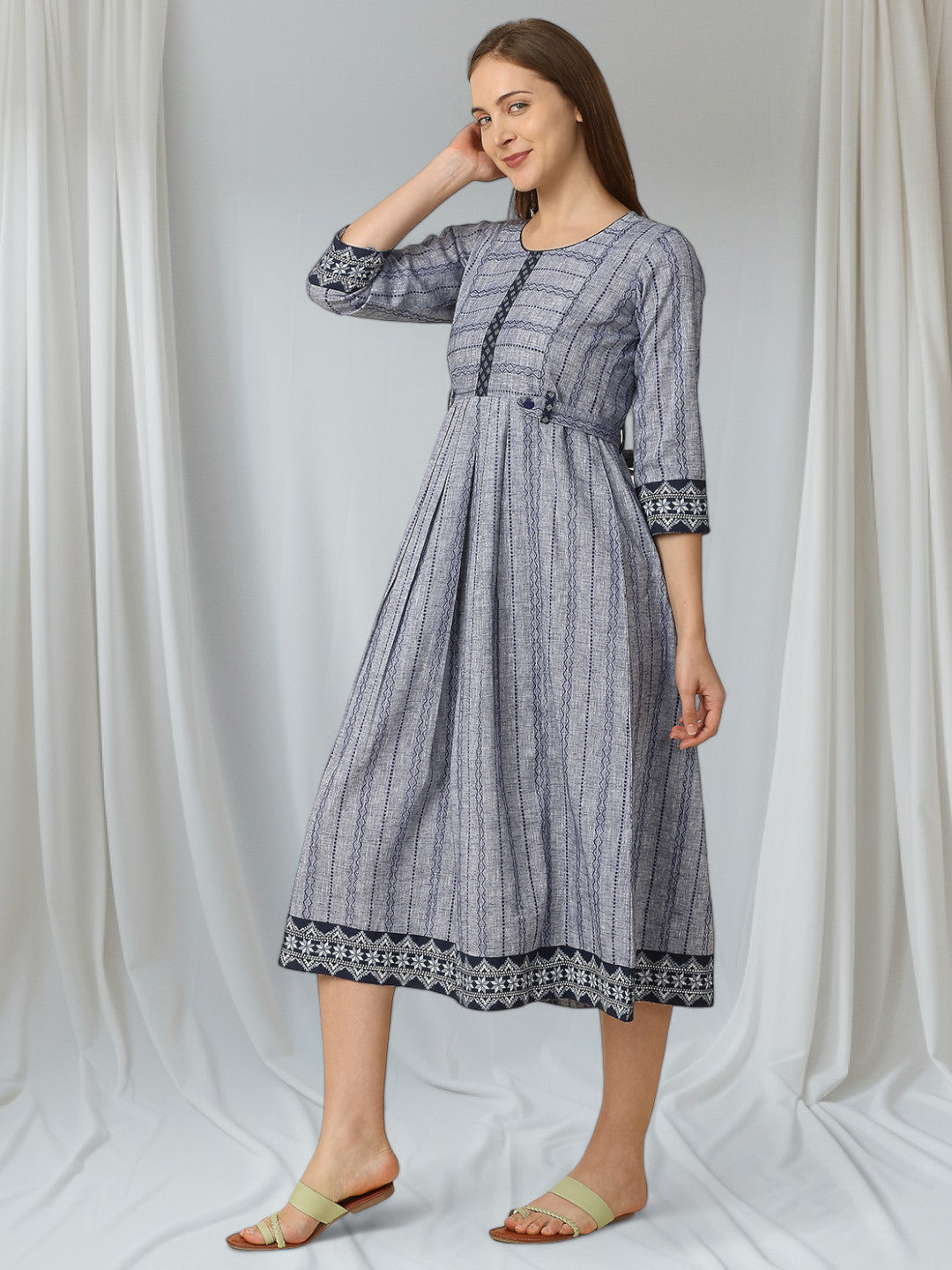 FASHION-FORWARD PREGNANCY FLARED KURTA FOR MOTHER