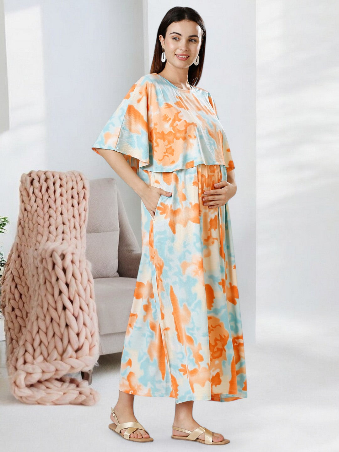 CLASSIC ZIPLESS MATERNITY PONCHO GOWN WITH CAPE