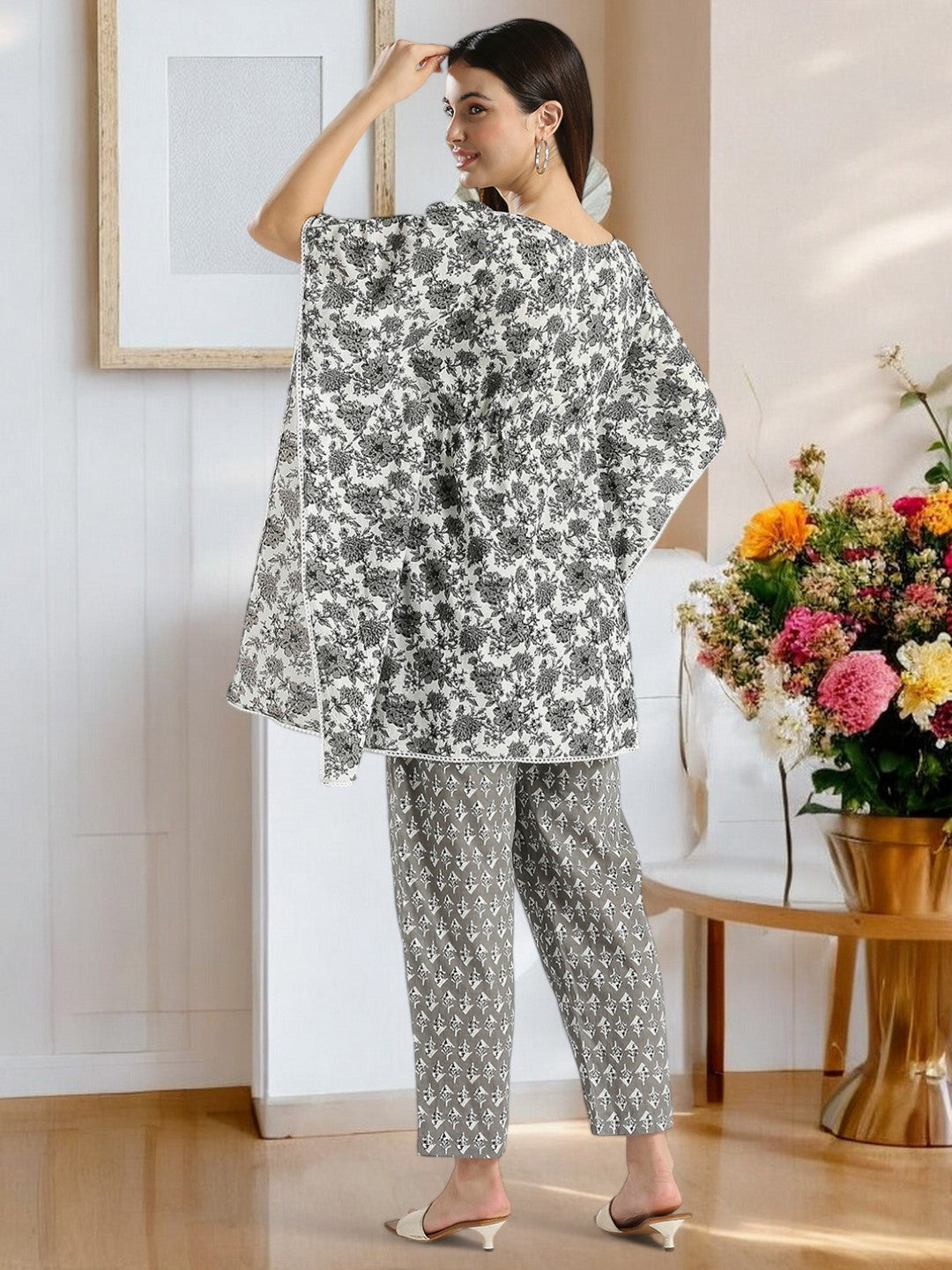 STYLISH FEEDING KAFTAN PANT SET FOR MOTHER