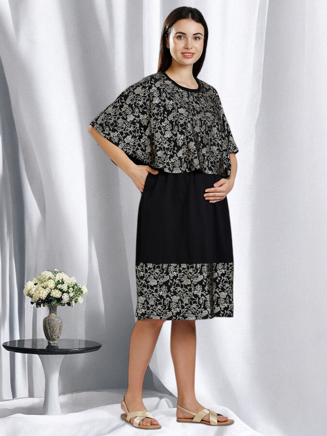 ON-TREND FEEDING DRESS WITH ATTACHED CAPE COVER