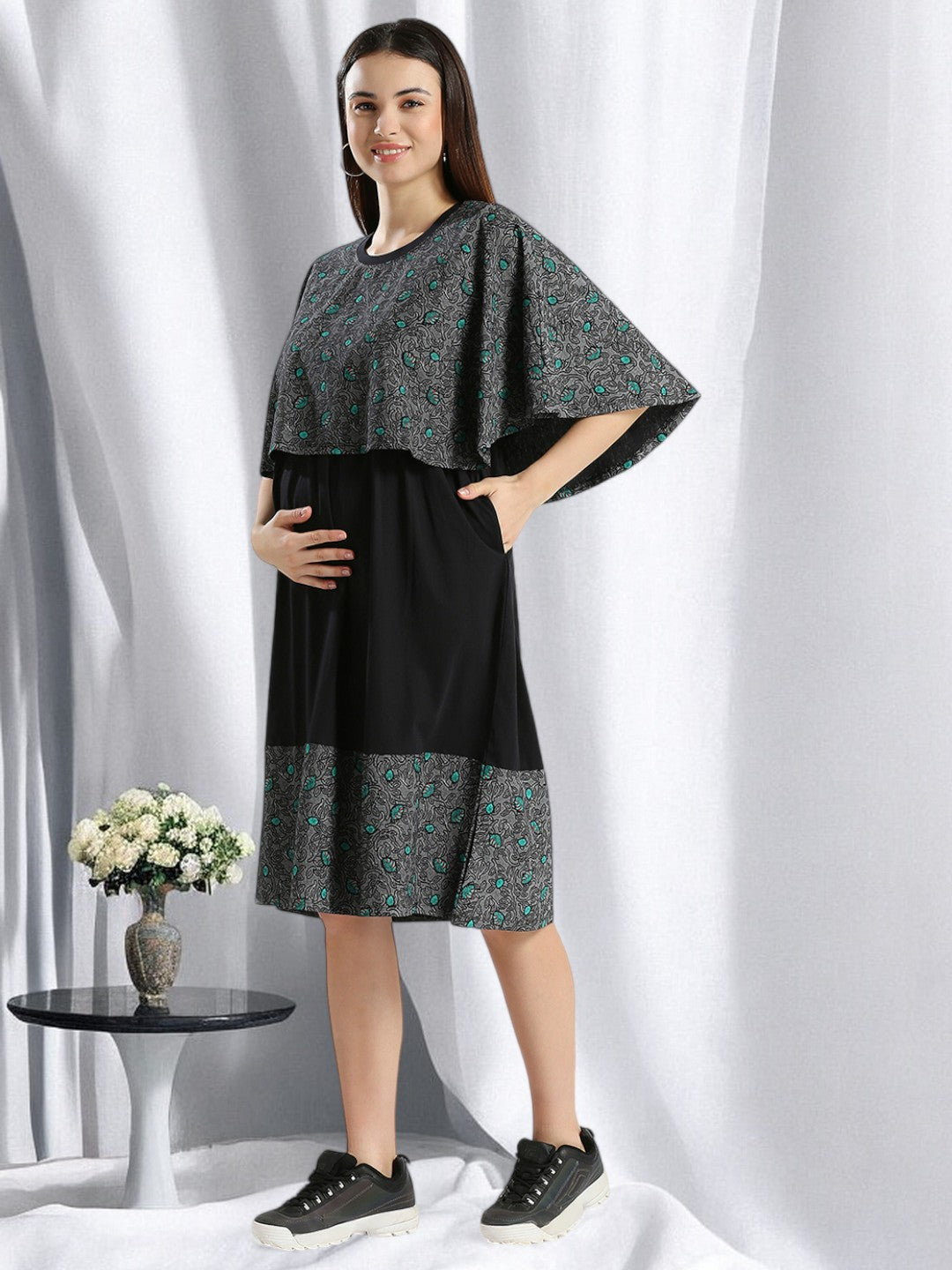 ON-TREND NURSING DRESS WITH ATTACHED CAPE COVER