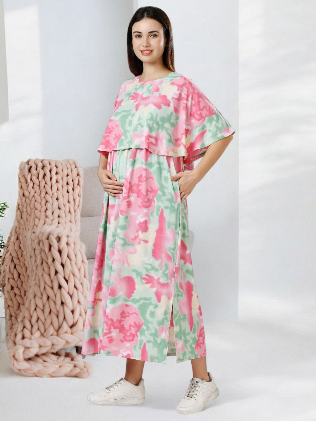 CLASSIC ZIPLESS NURSING PONCHO GOWN WITH CAPE