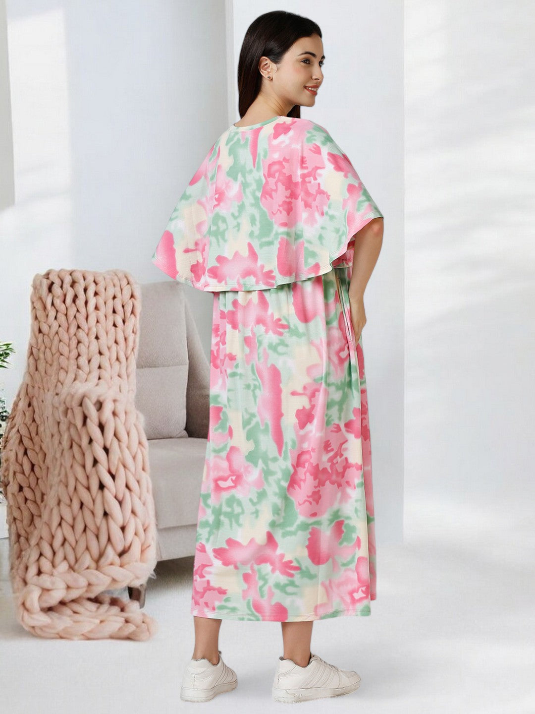 CLASSIC ZIPLESS NURSING PONCHO GOWN WITH CAPE