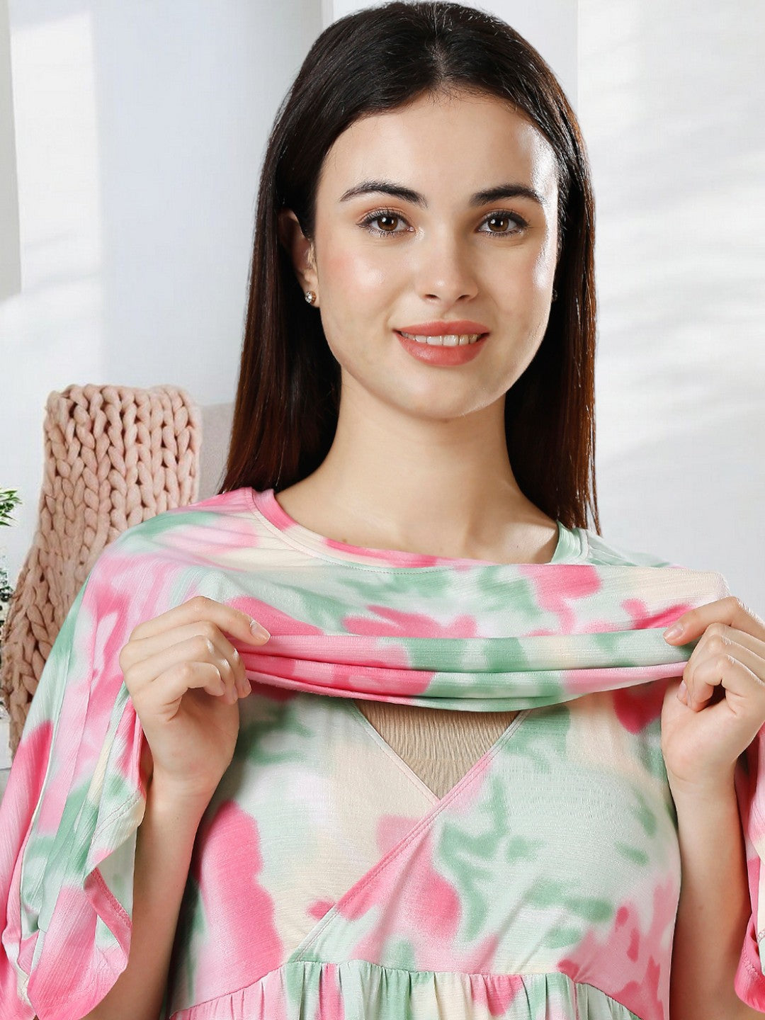 CLASSIC ZIPLESS NURSING PONCHO GOWN WITH CAPE