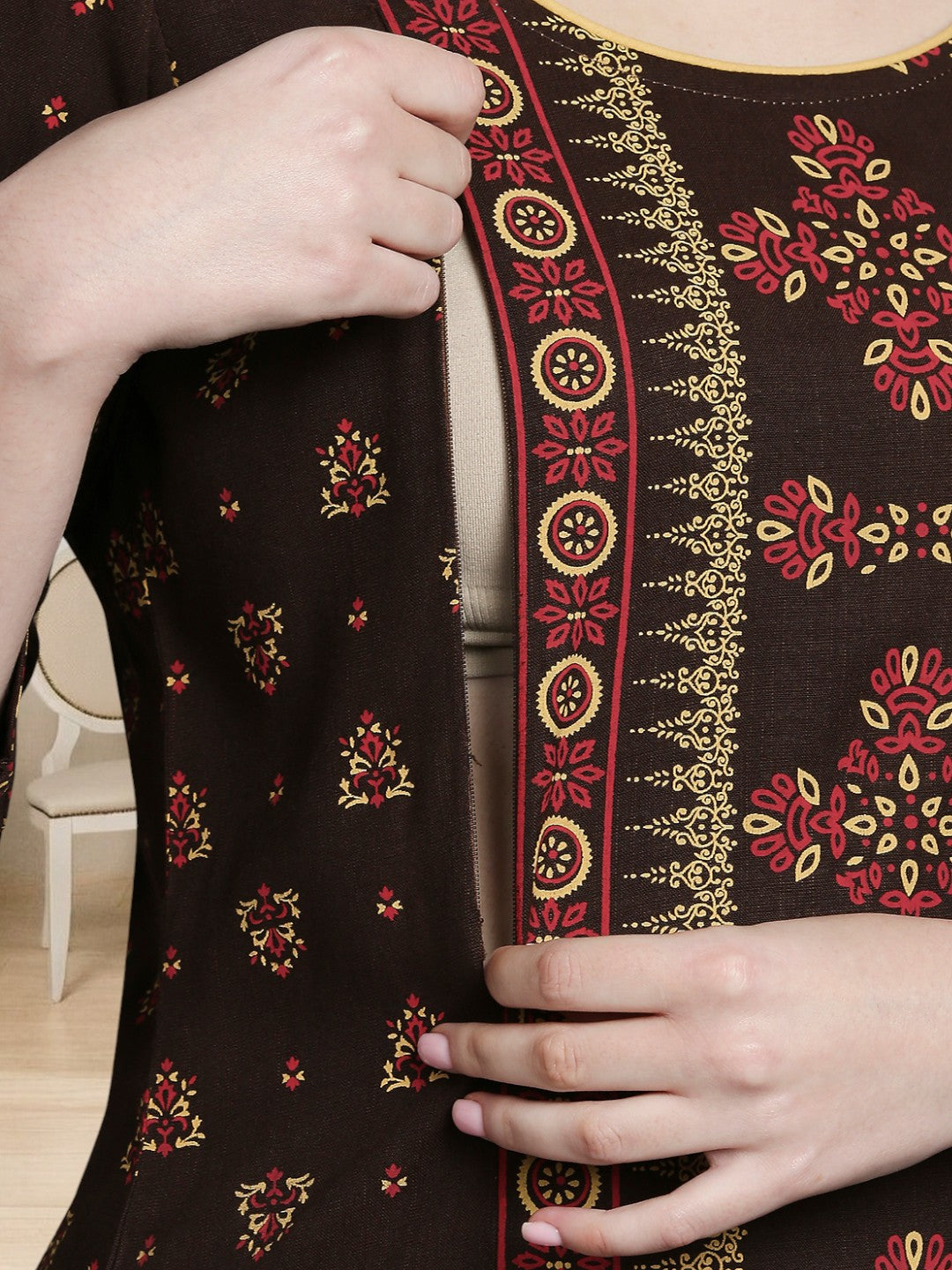 COMFORTABLE STRAIGHT FEEDING KURTA FOR WOMEN