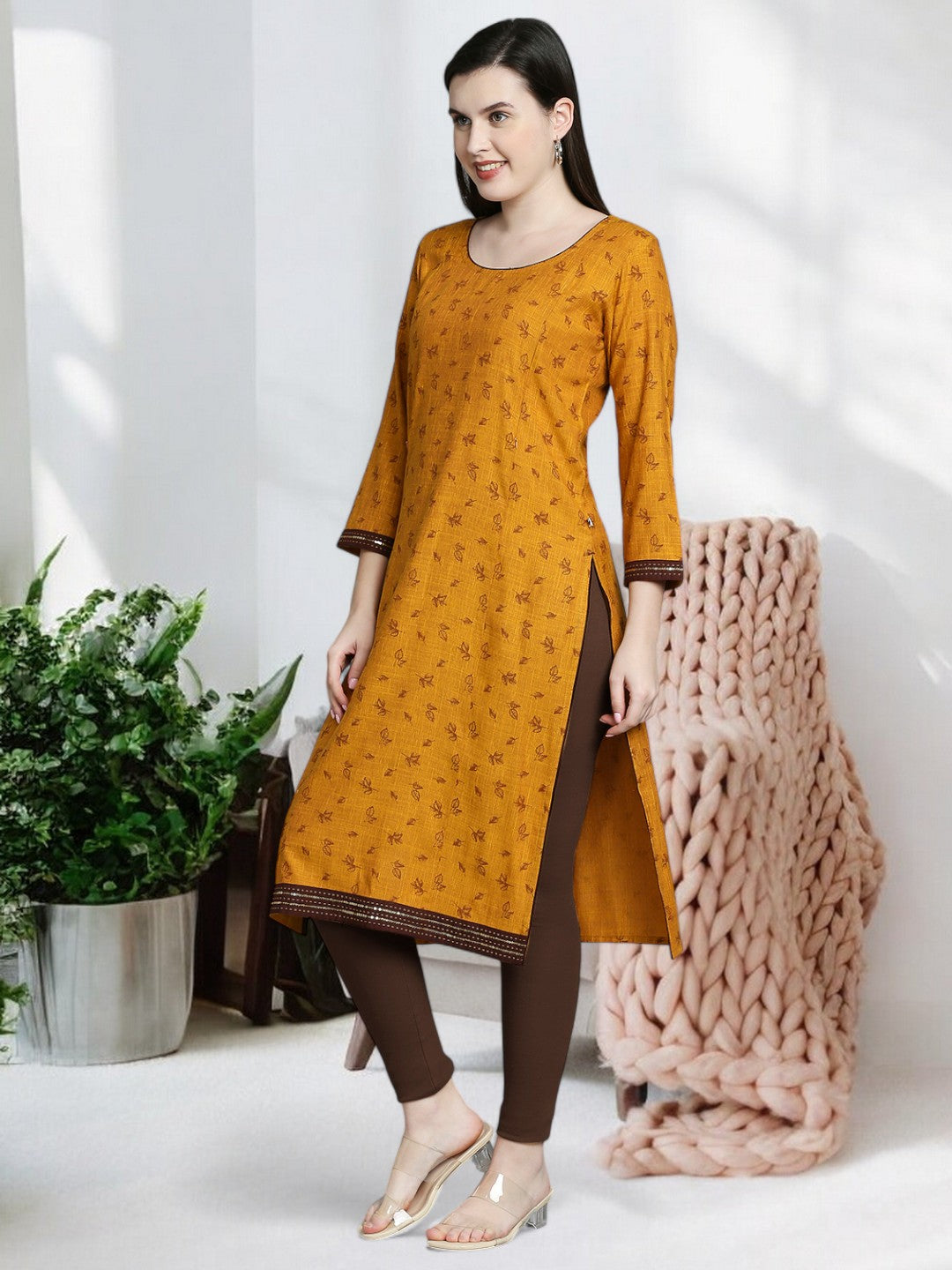 WOMEN'S SOPHISTICATED STRAIGHT FEEDING KURTA