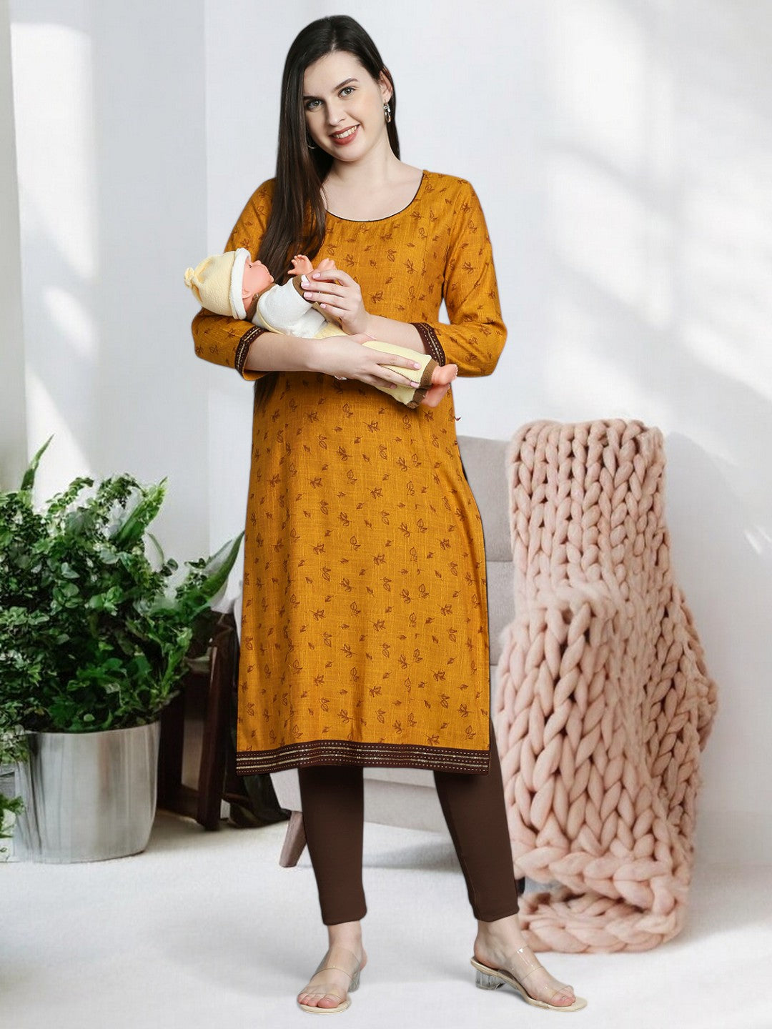 WOMEN'S SOPHISTICATED STRAIGHT FEEDING KURTA