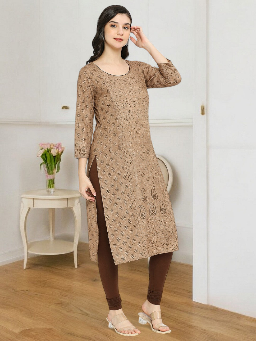VERSATILE STRAIGHT FEEDING KURTA FOR MOTHER