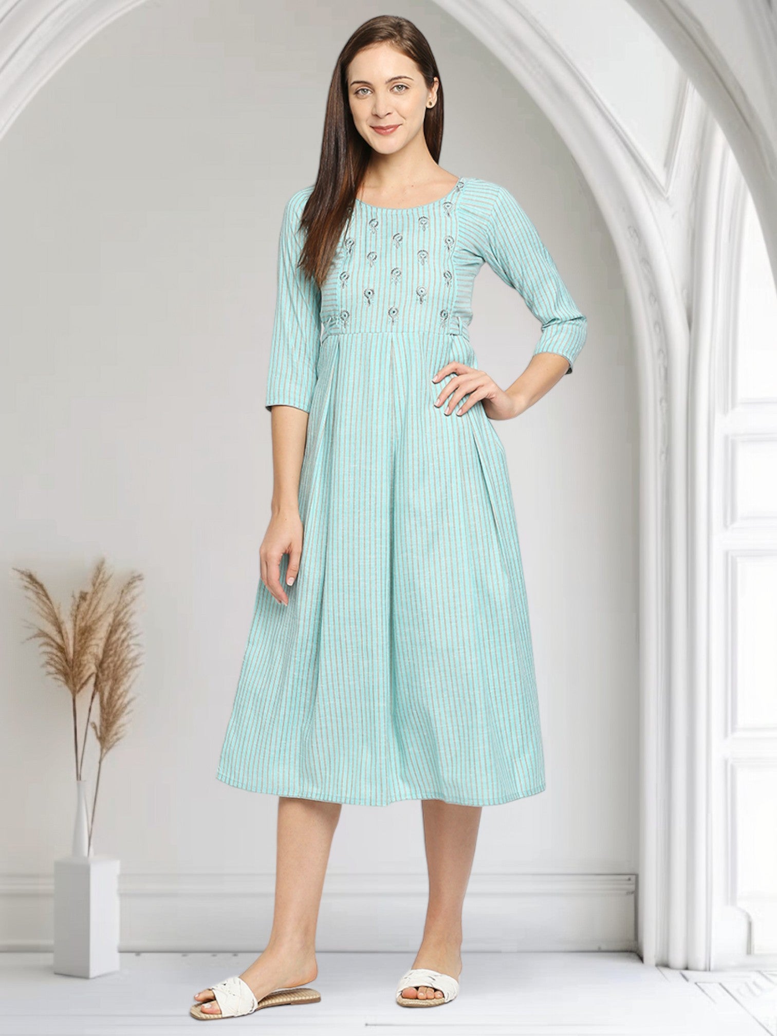 VIBRANT MATERNITY KURTA FOR NURSING CHILD