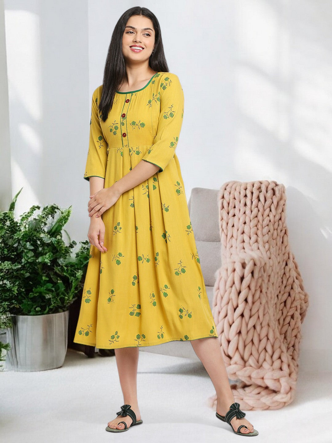 SOPHISTICATED MATERNITY FLARED KURTA FOR MOTHER