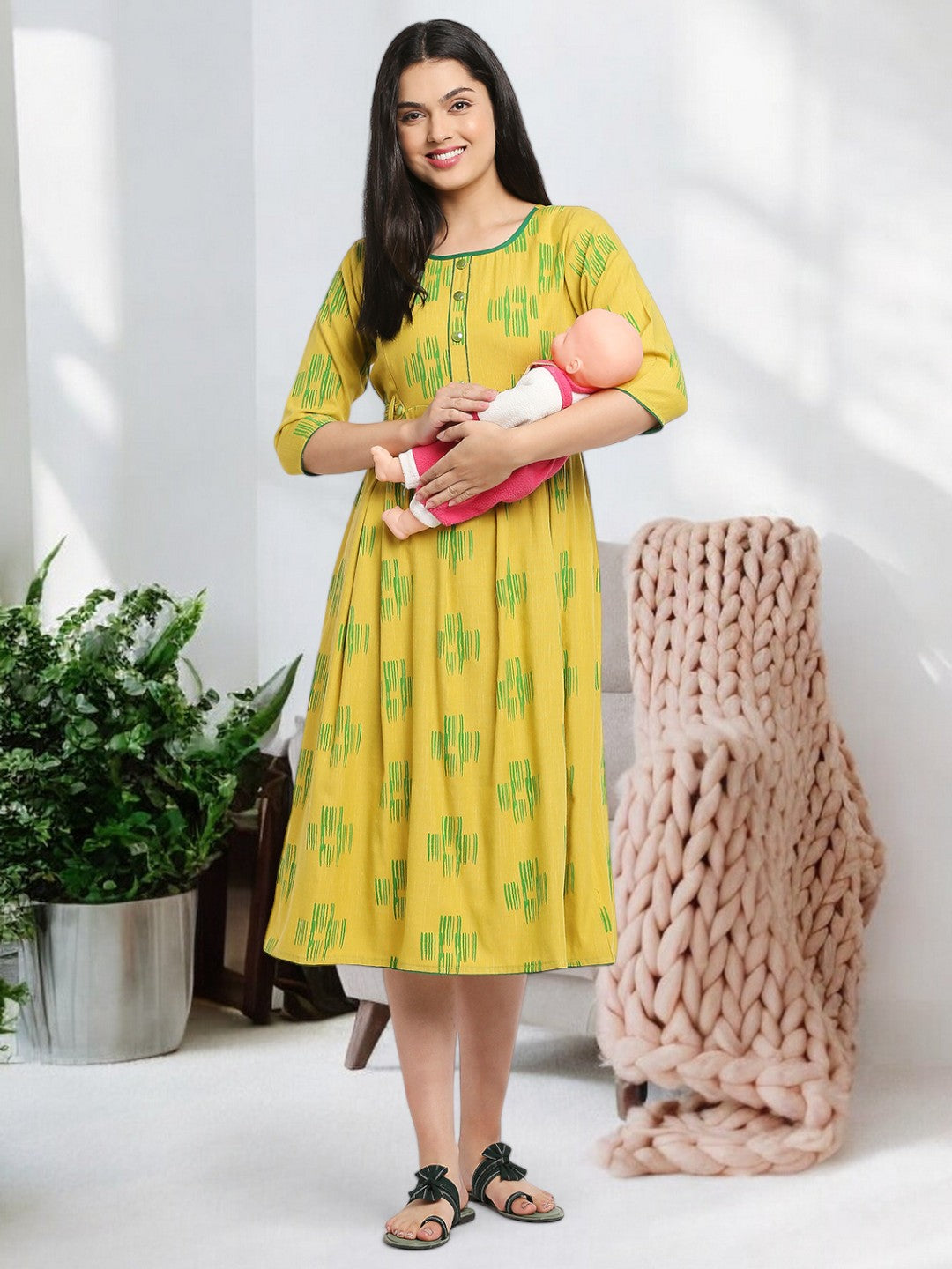 SOPHISTICATED MATERNITY KURTA FOR MOTHER