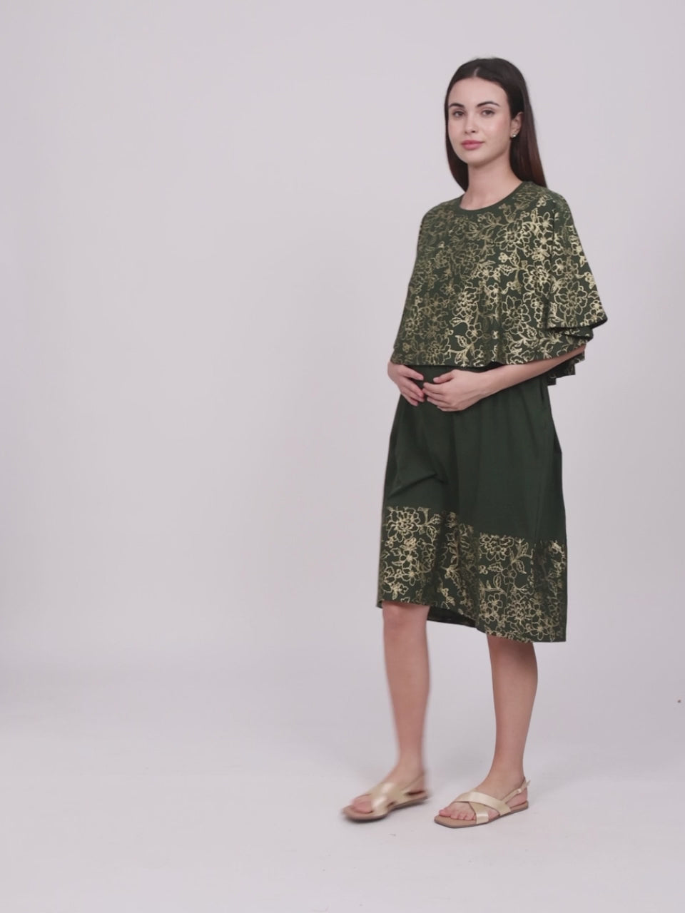 ON-TREND FEEDING DRESS WITH ATTACHED CAPE COVER